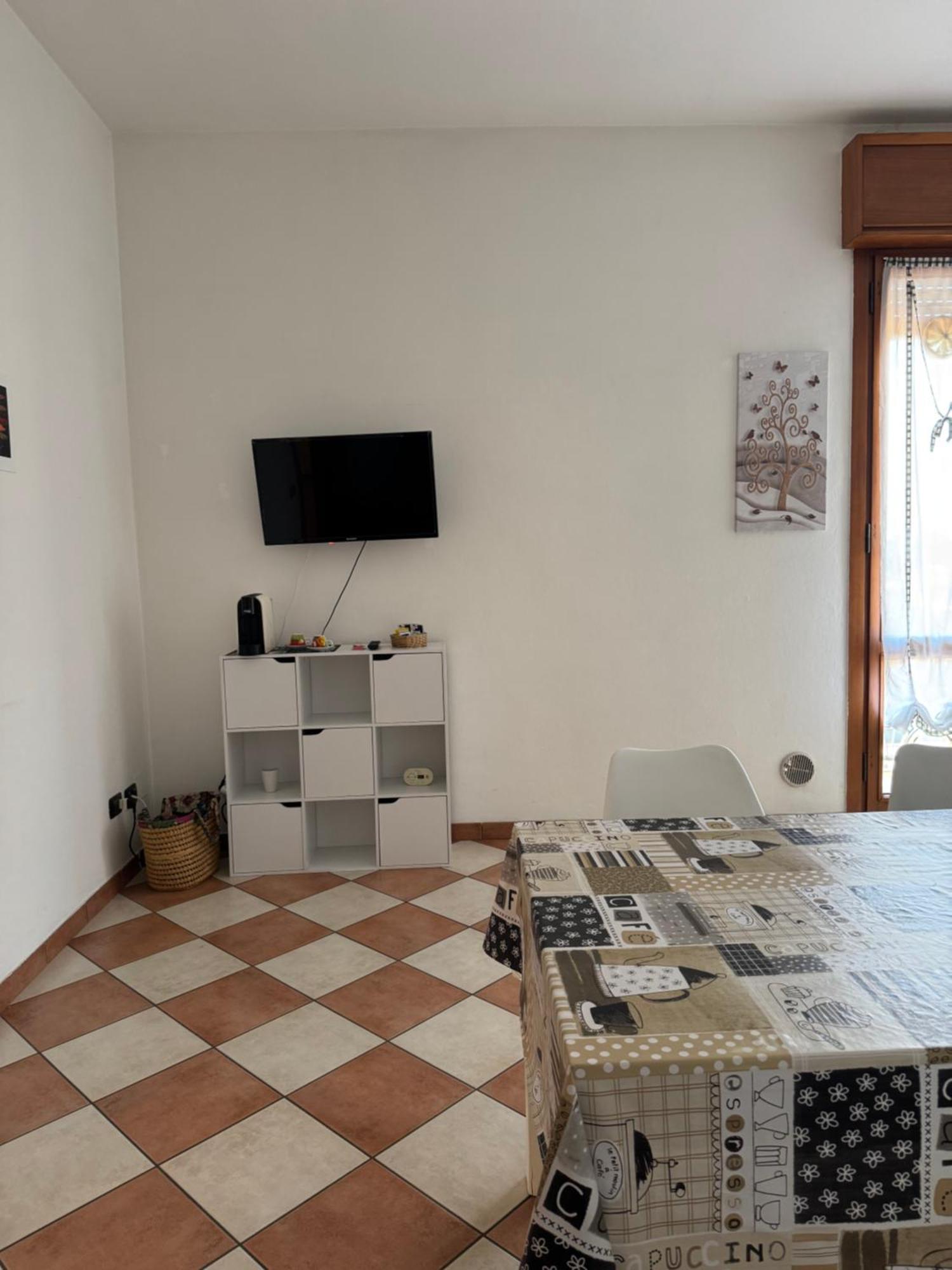 Torrione View Apartment Spilamberto ภายนอก รูปภาพ